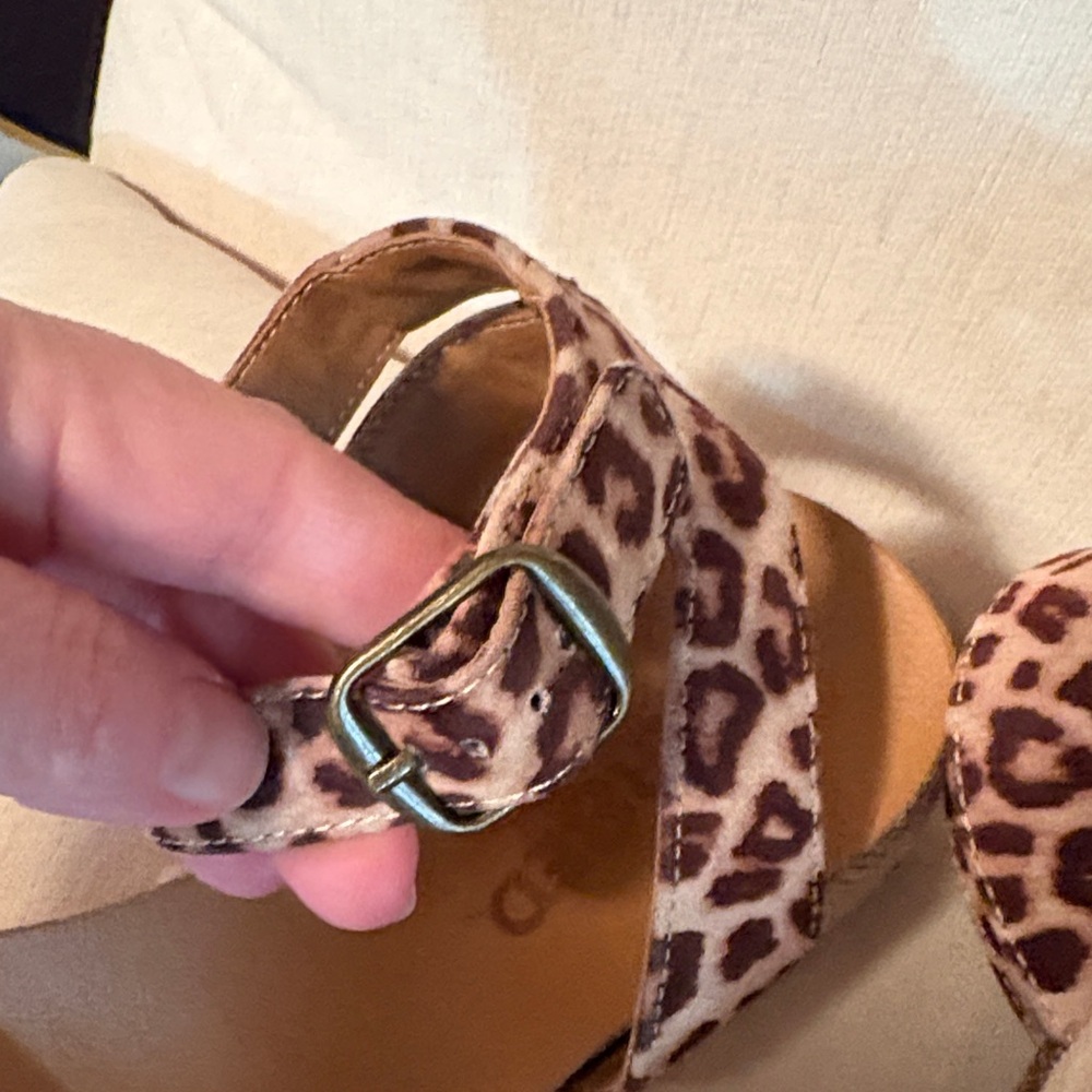 Leopard Print Women's Sandals - Picture 3 of 3